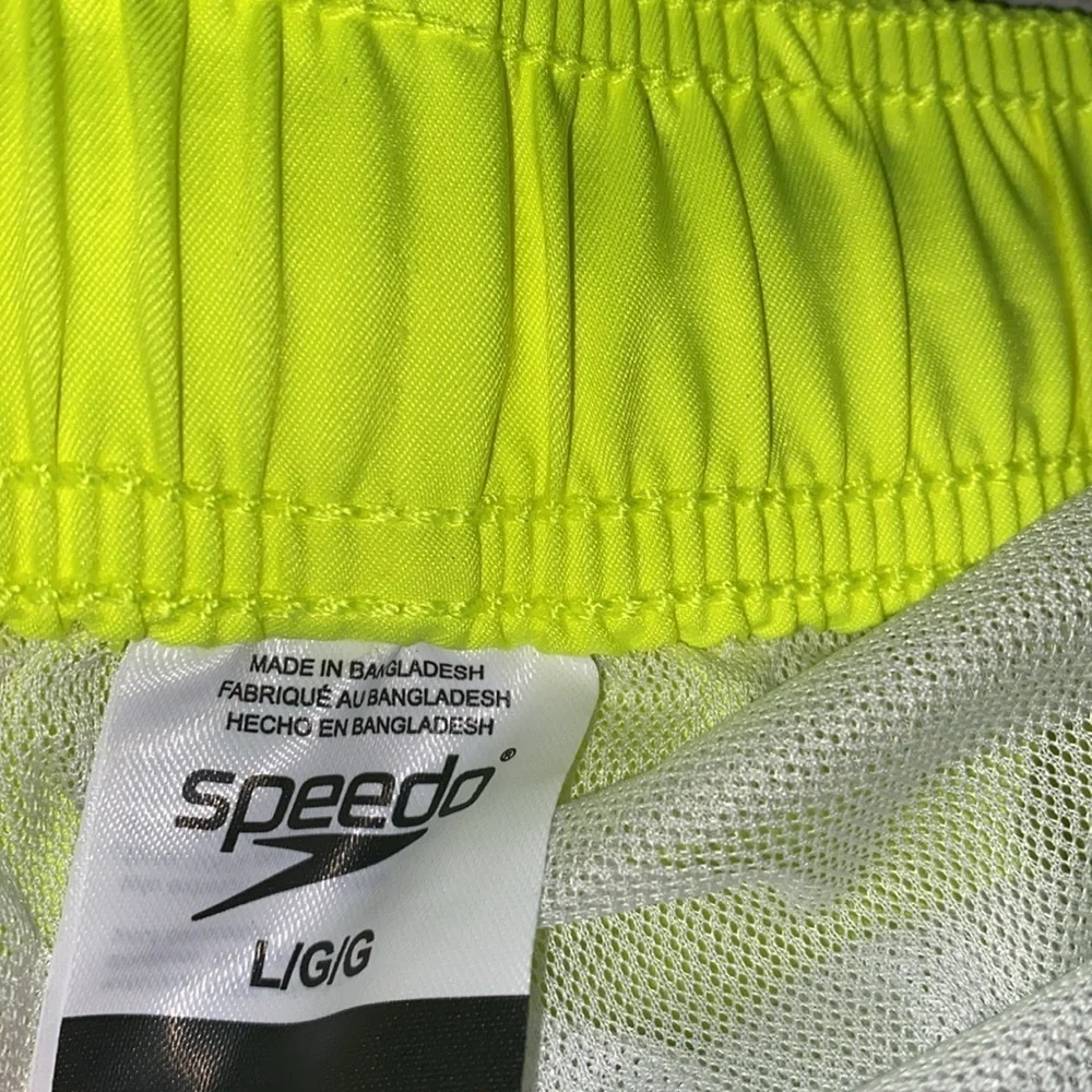 Speedo men’s blue swim athletic shorts size medium